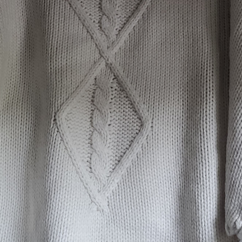 Turtle neck sweater poncho style